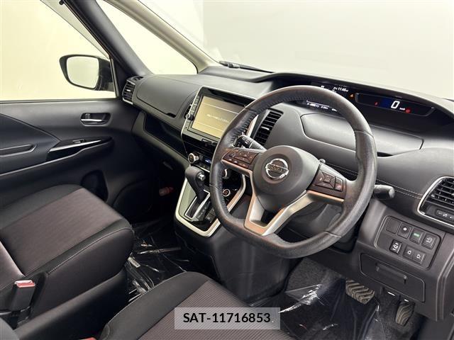 Nissan SERENA 2017 8927750-16