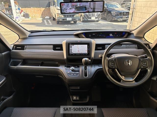 Honda FREED 2023 8684691-15