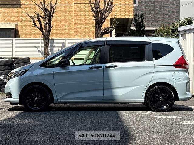 Honda FREED 2023 8684691-2
