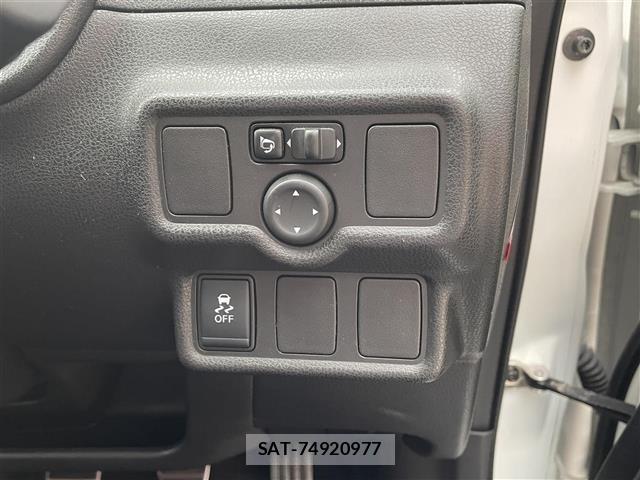 Nissan NOTE 2014 8913140-6