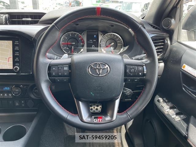 Toyota HILUX 2022 8682902-18