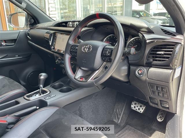 Toyota HILUX 2022 8682902-2
