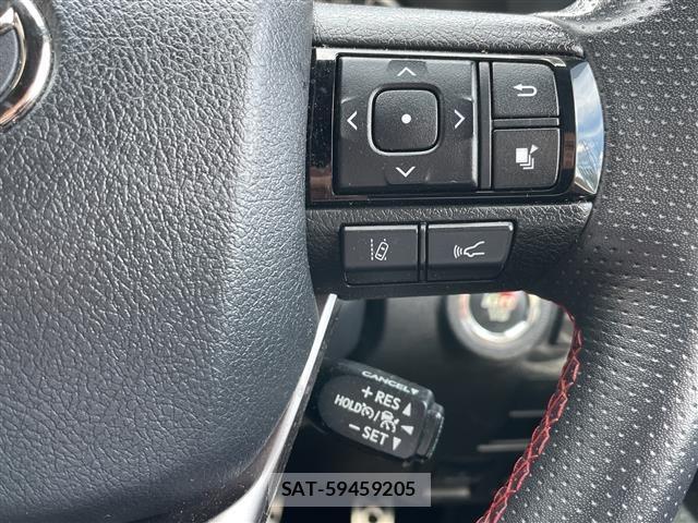 Toyota HILUX 2022 8682902-21