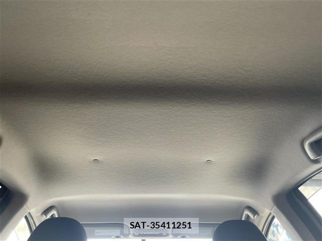 Toyota AQUA 2013 8705802-2
