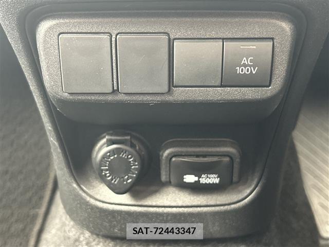 Toyota SIENTA 2023 8671788-11