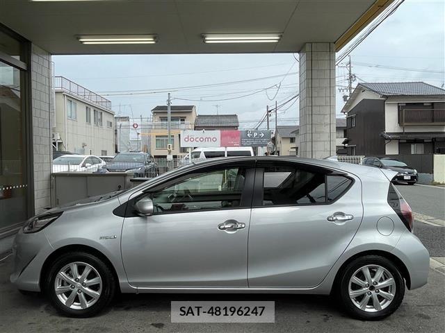 Toyota AQUA 2019 8705803-11