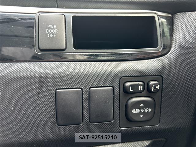 Toyota ESTIMA 2013 8909168-1