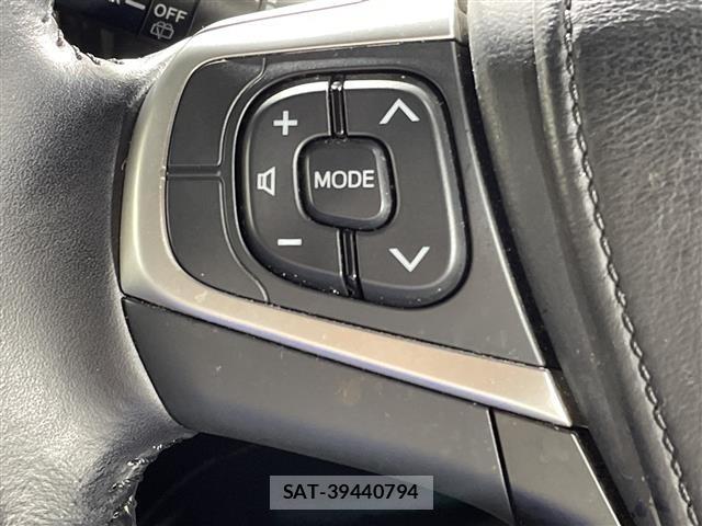 Toyota ESTIMA 2017 8692738-3