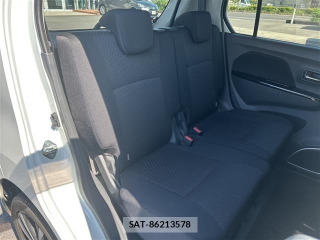 Suzuki WAGON R 2013 8921334-6