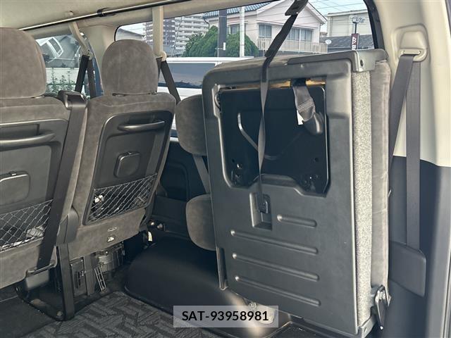 Toyota HIACE WAGON 2017 8861813-10