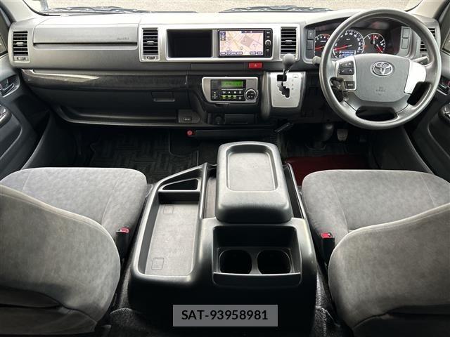 Toyota HIACE WAGON 2017 8861813-5