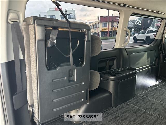Toyota HIACE WAGON 2017 8861813-9