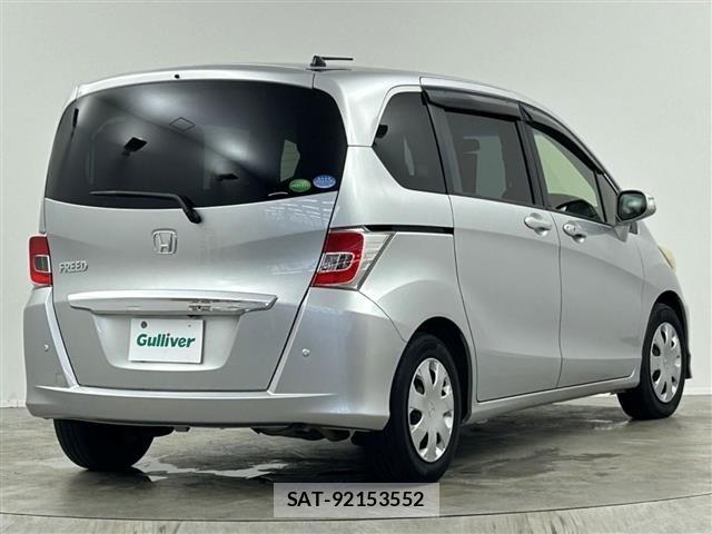 Honda FREED 2015 8952292-2