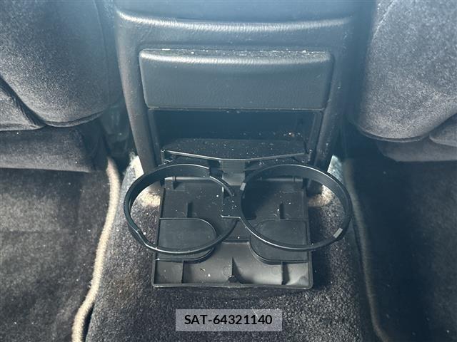 Subaru LEGACY B4 2001 8811969-4
