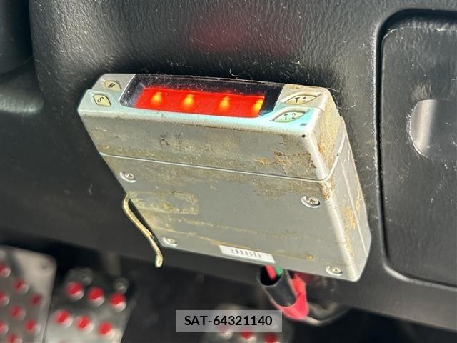 Subaru LEGACY B4 2001 8811969-6