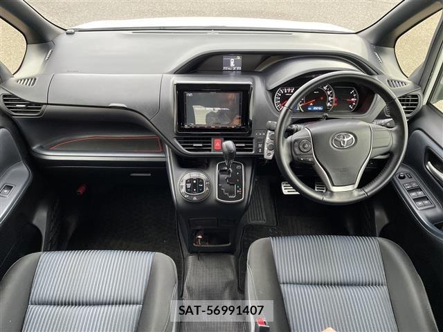 Toyota NOAH 2015 8683581-14