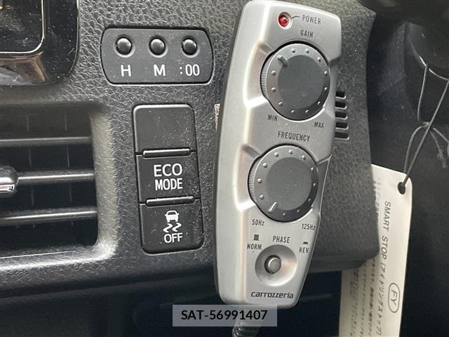 Toyota NOAH 2015 8683581-17