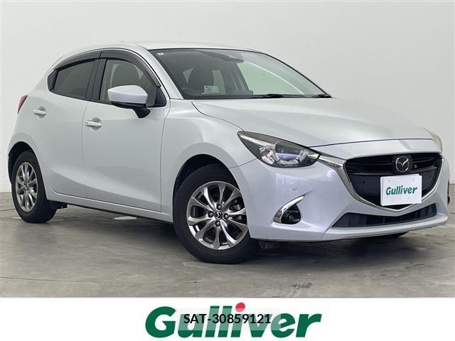Mazda DEMIO 2018 8908112-0