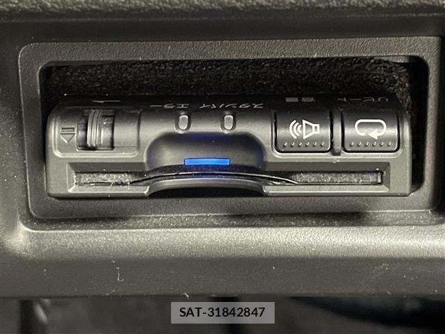 Nissan SERENA 2023 8927771-7