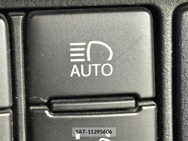 Toyota ESQUIRE 2019 8908866-3