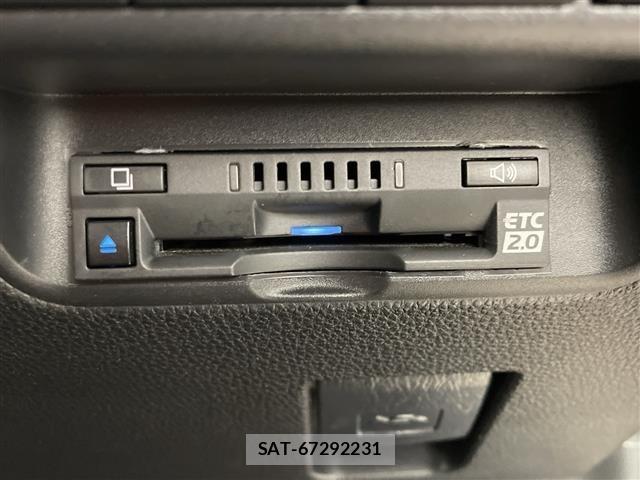 Toyota AQUA 2022 8705804-18