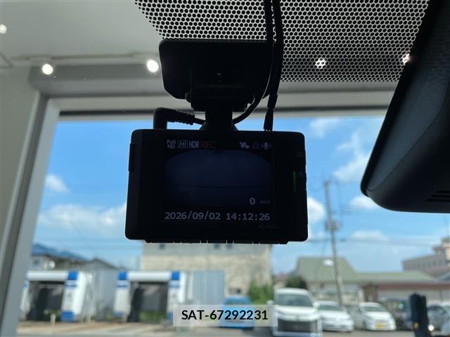 Toyota AQUA 2022 8705804-19