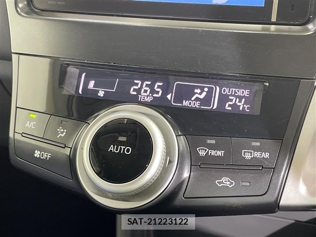 Toyota PRIUS 2013 8938673-9