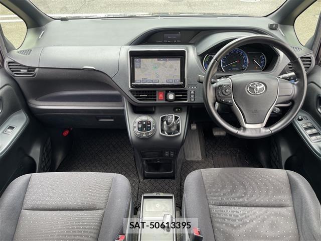Toyota NOAH 2014 8683582-14