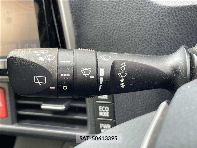 Toyota NOAH 2014 8683582-6