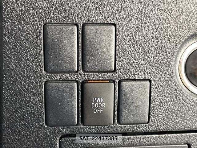 Toyota VELLFIRE 2017 8905353-9