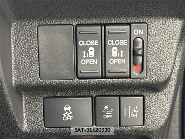 Honda FREED 2021 8952328-18
