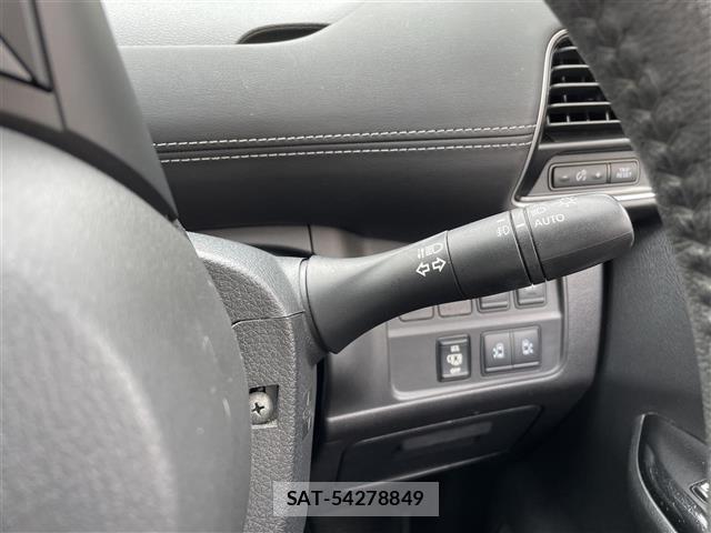 Nissan SERENA 2017 8927795-6