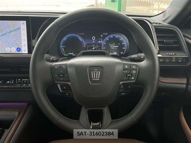 Toyota CROWN 2024 8680582-20