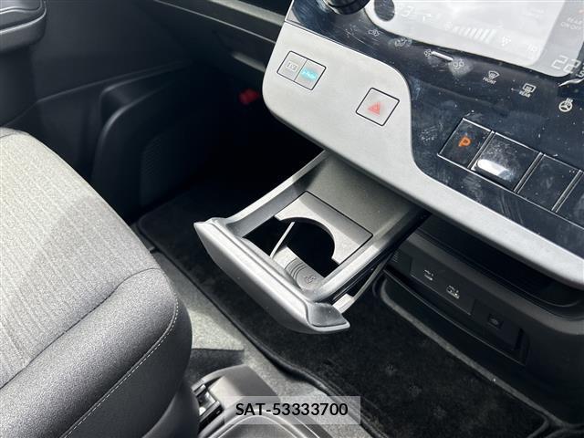 Nissan SERENA 2023 8927832-11