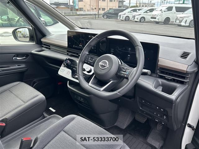 Nissan SERENA 2023 8927832-6