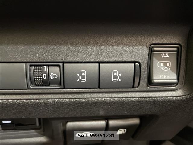 Nissan SERENA 2023 8672157-7