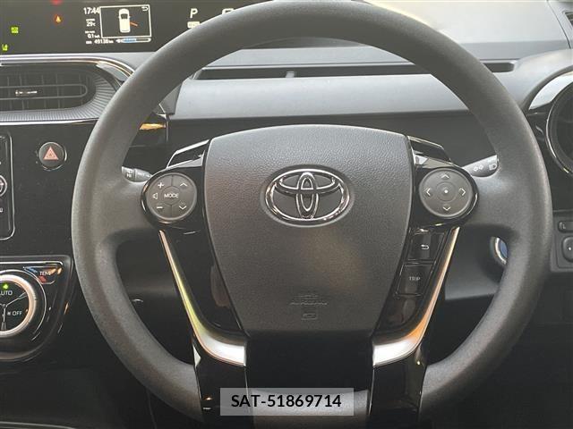 Toyota AQUA 2017 8705818-14