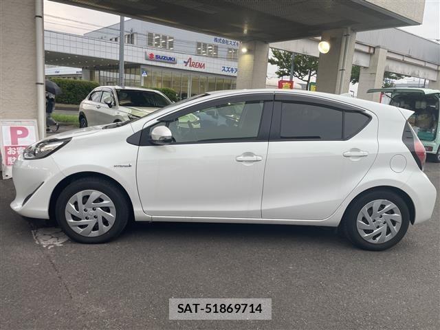 Toyota AQUA 2017 8705818-6