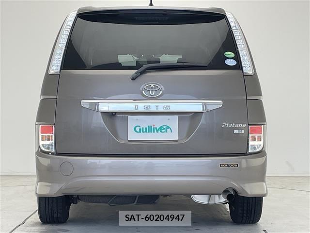 Toyota ISIS 2013 8947901-13