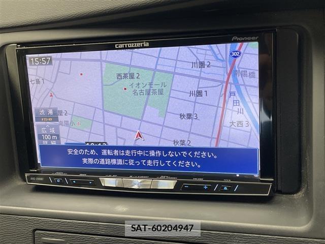 Toyota ISIS 2013 8947901-16