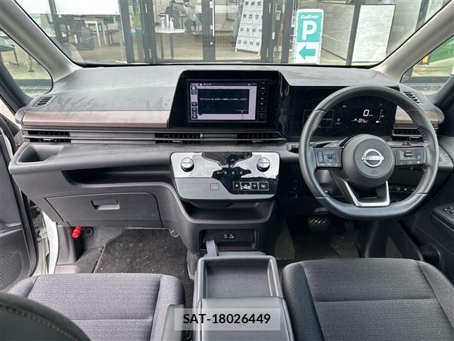 Nissan SERENA 2023 8927858-2