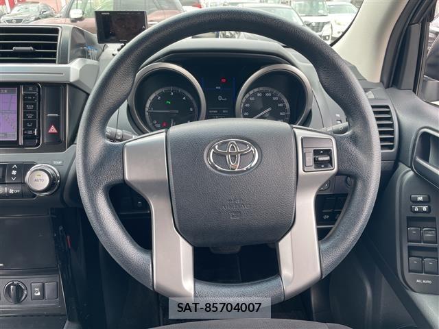 Toyota LAND CRUISER PRADO 2015 8907483-18