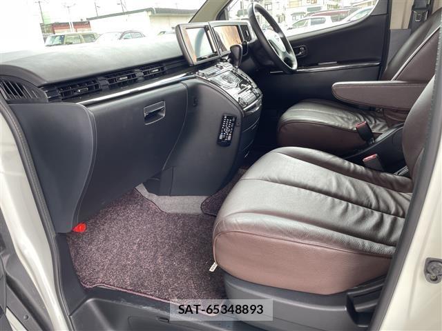 Nissan ELGRAND 2009 8689729-4