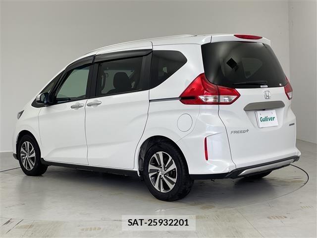 Honda FREED 2024 8952329-17