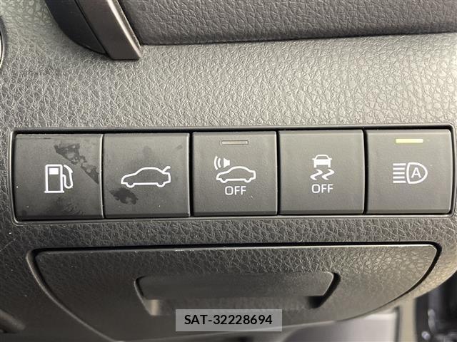 Toyota CAMRY 2017 8885495-8