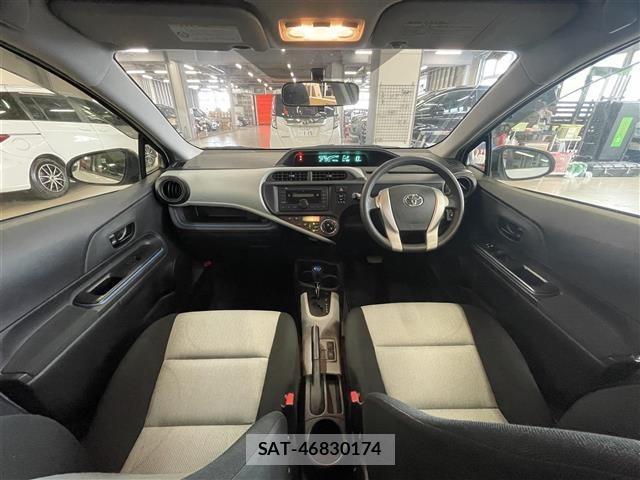Toyota AQUA 2013 8705819-10