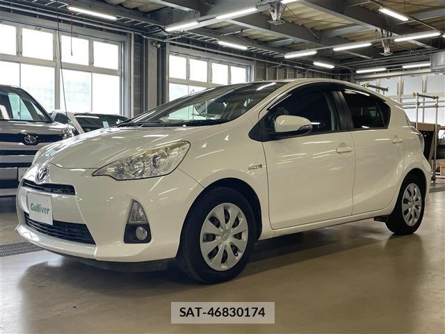 Toyota AQUA 2013 8705819-17