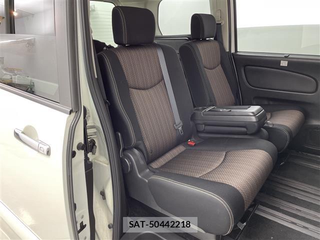 Nissan SERENA 2015 8927881-5