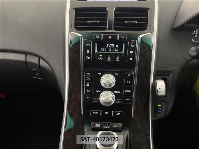 Toyota SAI 2013 8680736-9
