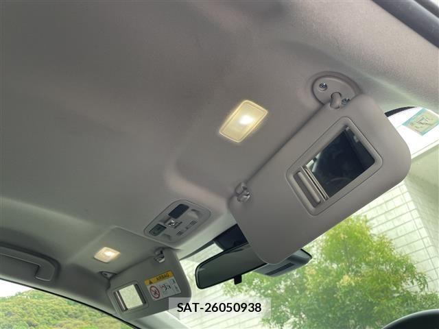 Toyota AQUA 2023 8948915-2